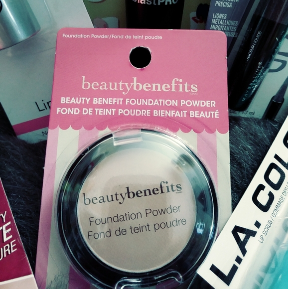 Make up bundle - Picture 2 of 5